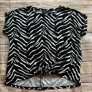 Apt. 9 Black and White Striped Short Sleeve Top